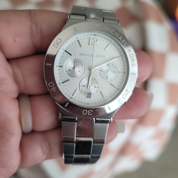 Silver Michael Kors watch - Picture 6 of 10